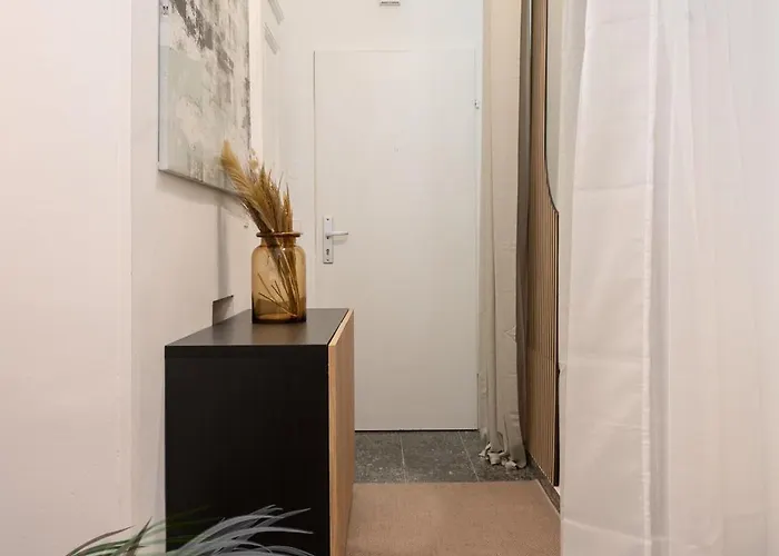 Apartament Stylisch Renoviert Und 15 Minuten Ins Zentrum, An Der Donau *