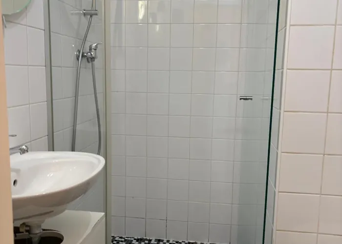 Stylisch Renoviert Und 15 Minuten Ins Zentrum, An Der Donau Apartament *