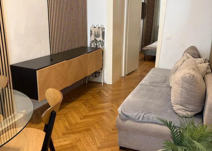 Apartament Stylisch Renoviert Und 15 Minuten Ins Zentrum, An Der Donau *