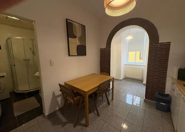 Apartament Stylisch Renoviert Und 15 Minuten Ins Zentrum, An Der Donau